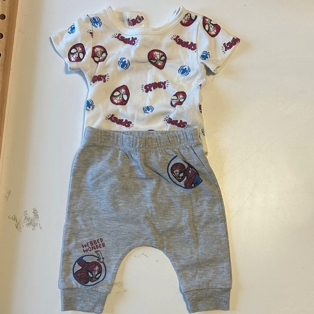 Marvel Baby Bodysuit and Pants Outfit
